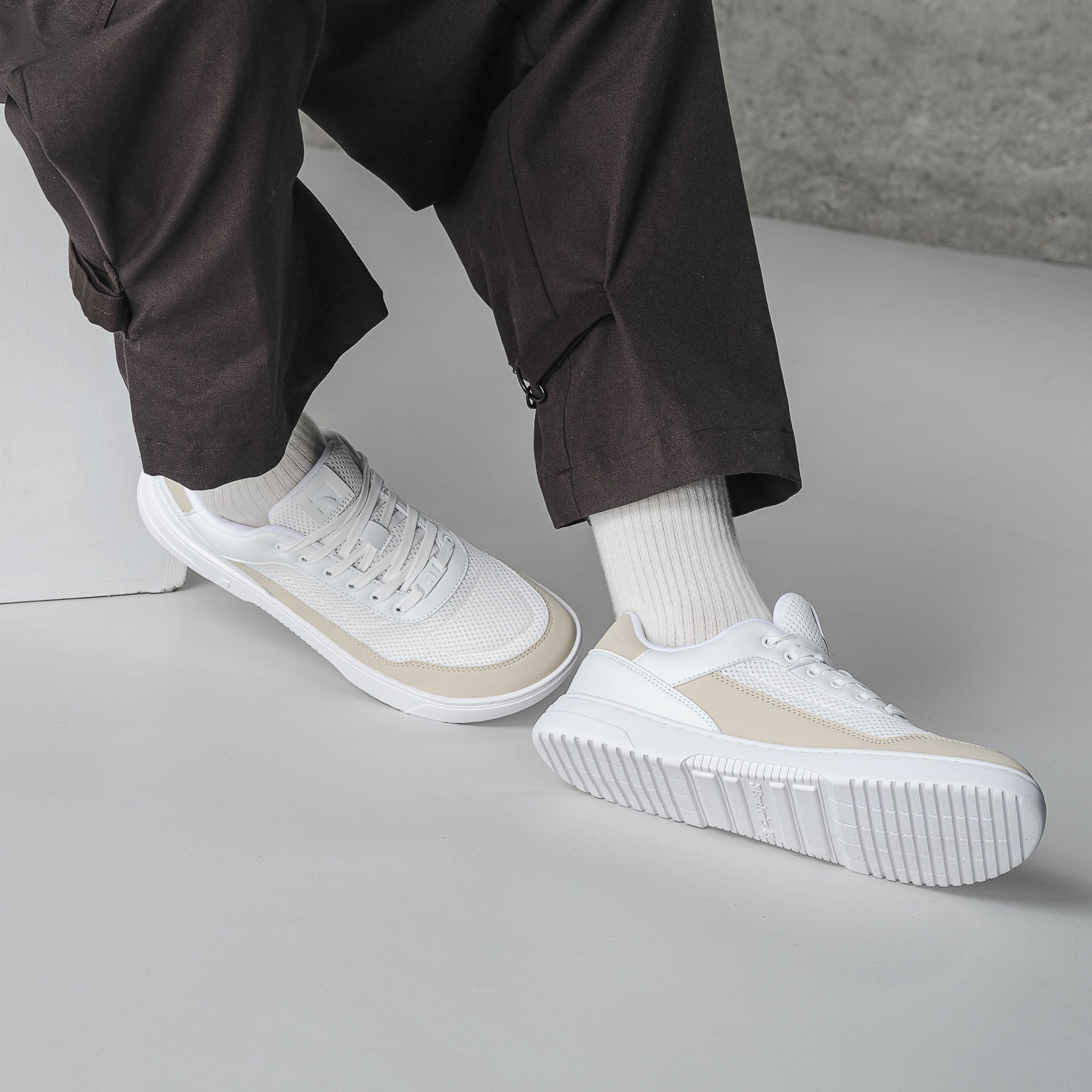 Barefoot Sneakers Barebarics Vaporo - White & Beige